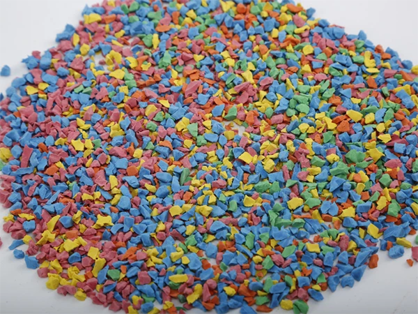 Loose multicolored EPDM granules