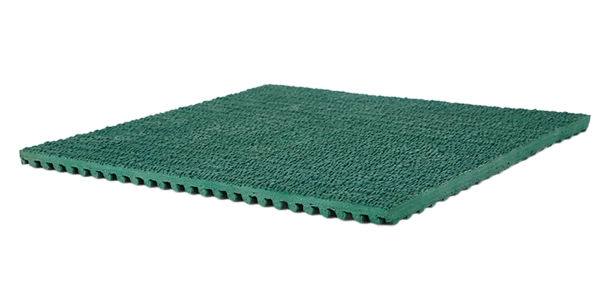 Exhibición de muestra de pista de goma prefabricada